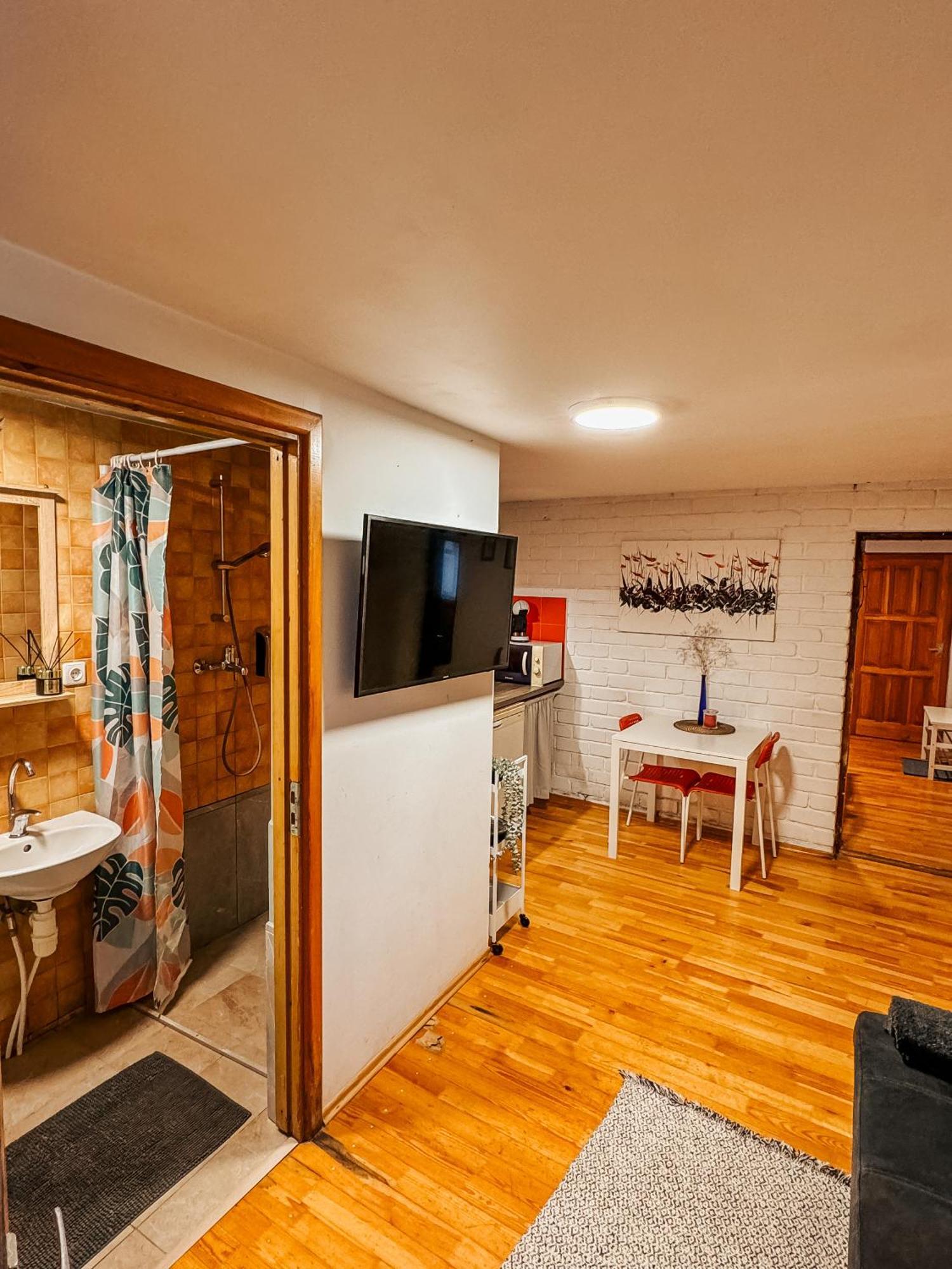 Little House Apartment Kaunas Luaran gambar